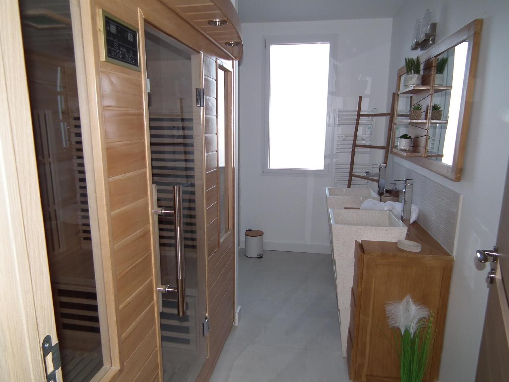 Les Maisons De Louise Pirou Rom bilde