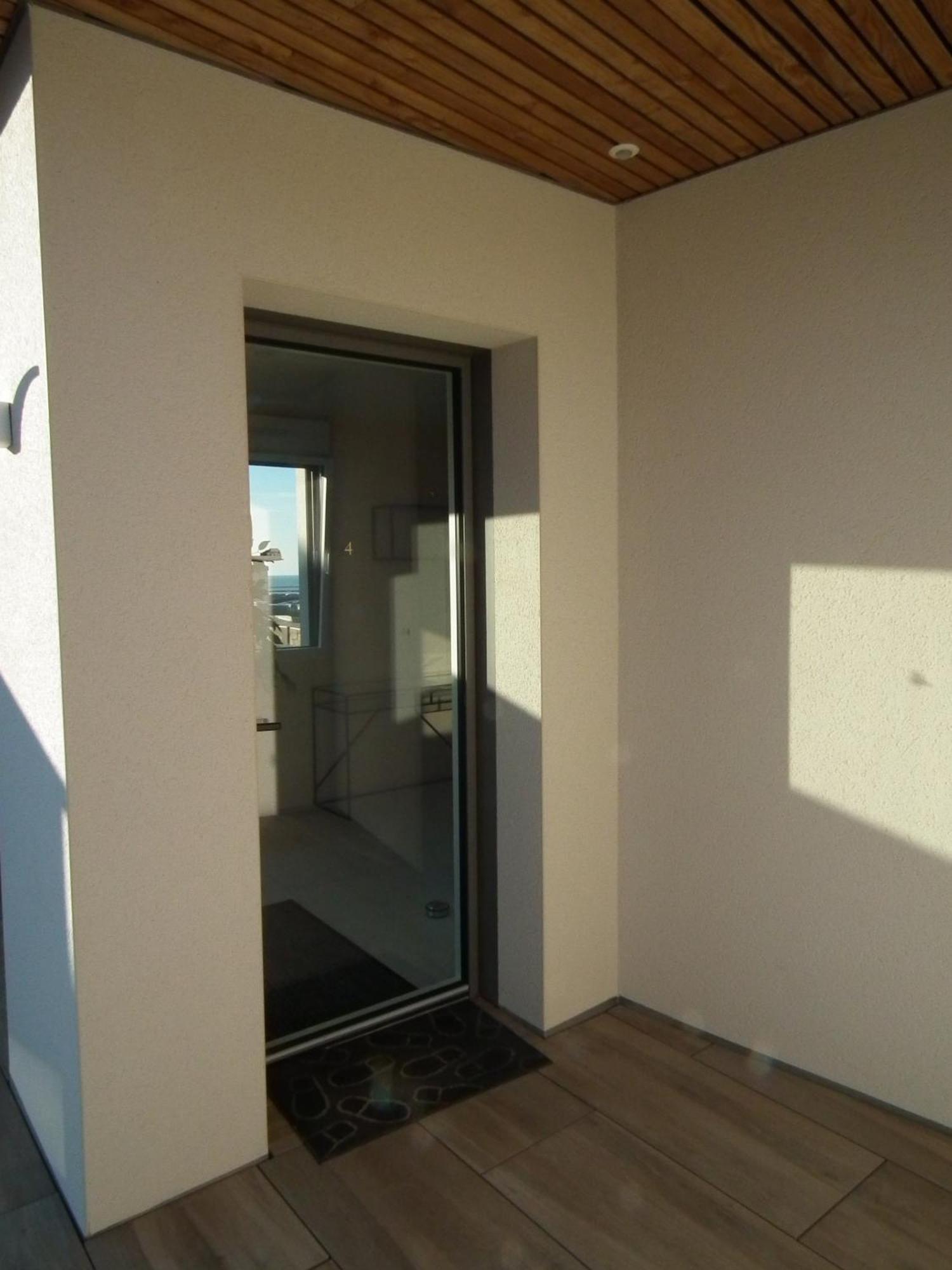 Les Maisons De Louise Pirou Rom bilde
